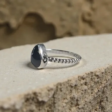 Bague Naïra Grenat – Énergie Vitale & Ancrage Émotionnel