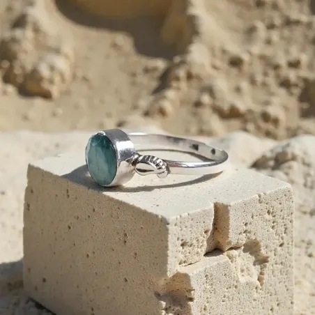 Bague Silwen Émeraude – Renouveau du Cœur & Élégance