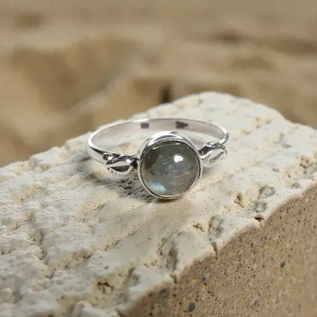 Bague Silwen Labradorite – Intuition, Protection & Clarté