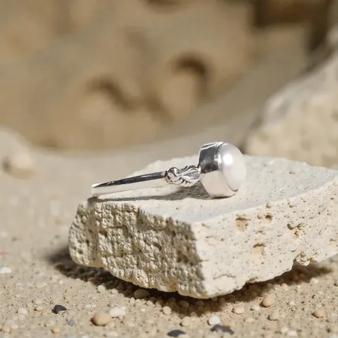 Bague Silwen Perle – Intuition, Douceur & Féminin Sacré