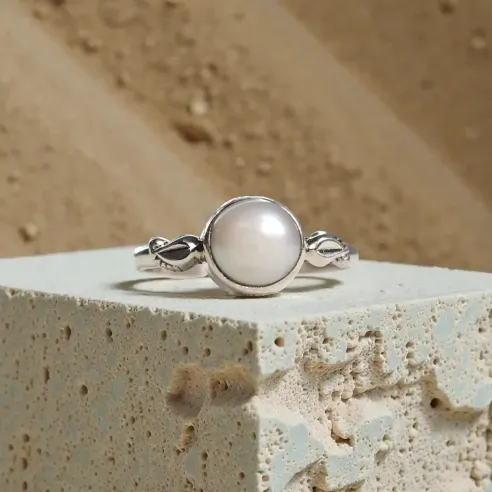 Bague Silwen Perle – Intuition, Douceur & Féminin Sacré