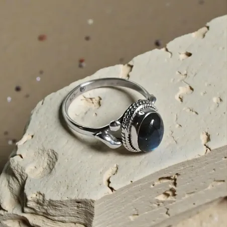 Bague Arda Labradorite – Élégance Intuitive & Protection Subtil