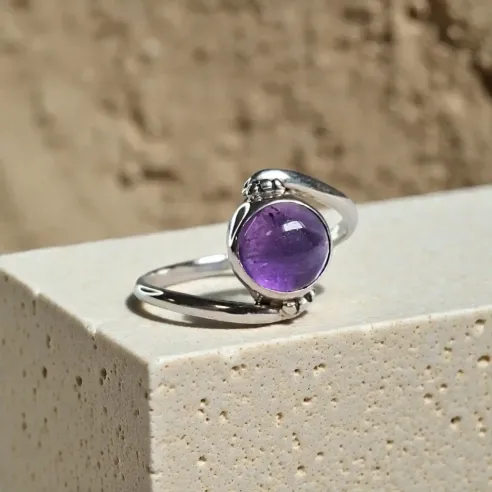 Bague Cléo Améthyste – Intuition & Sérénité Émotionnelle