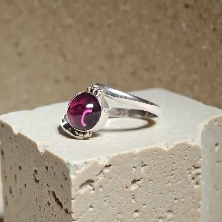 Bague Cleo Grenat – Énergie Vitale & Ancrage du Cœur