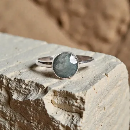 Bague Evy Émeraude – Cœur Ouvert, Amour & Renouveau