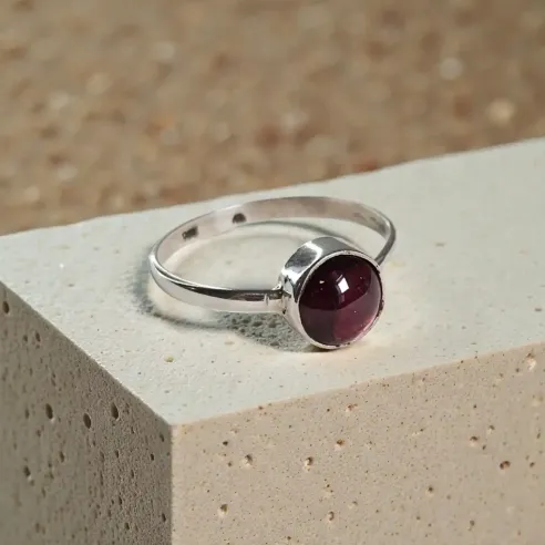 Bague Evy Grenat – Énergie Vitale & Ancrage du Cœur