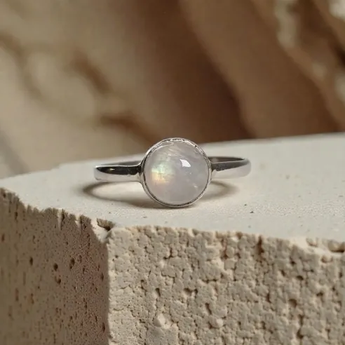 Bague Evy Pierre de Lune – Intuition & Féminin Sacré