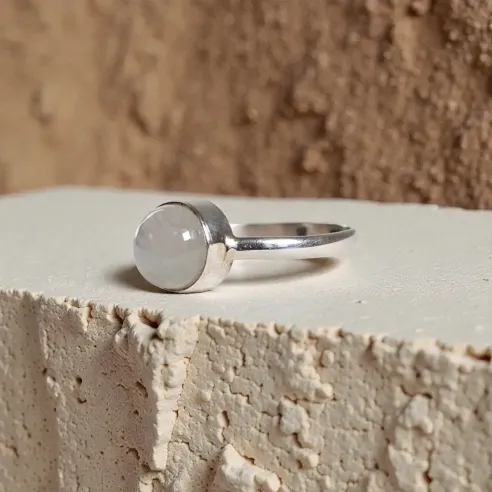 Bague Evy Pierre de Lune – Intuition & Féminin Sacré