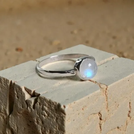 Bague Evy Pierre de Lune – Intuition & Féminin Sacré