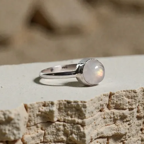 Bague Evy Pierre de Lune – Intuition & Féminin Sacré