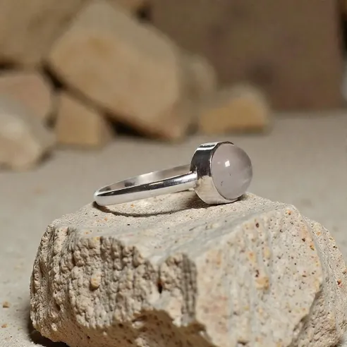 Bague Evy Quartz Rose – Douceur & Amour de Soi