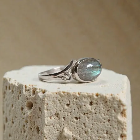 Bague Lily Labradorite – Intuition & Bouclier Protecteur