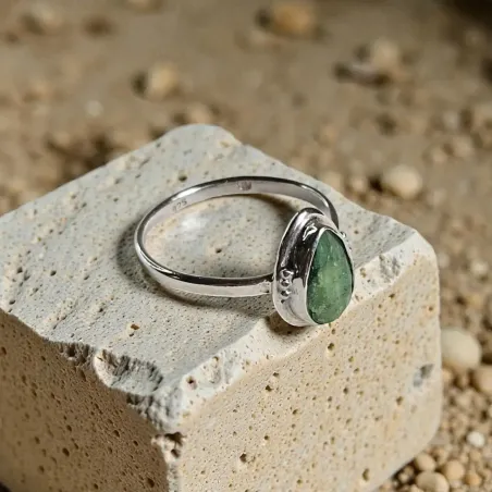 Bague Miriel Émeraude – Cœur Ouvert, Amour & Renouveau