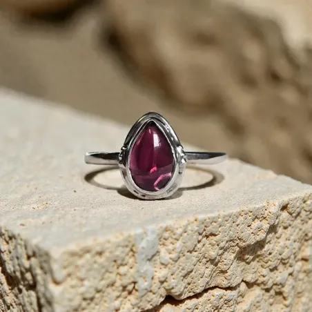 Bague Miriel Grenat – Vitalité & Stabilité Émotionnelle