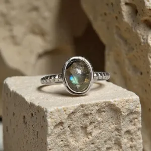 Bague Nelys Labradorite – Intuition, Protection & Clarté