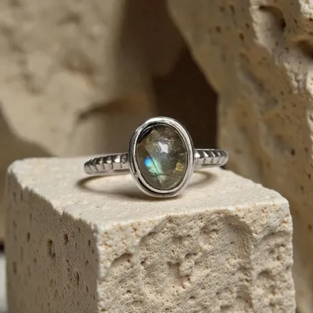 Bague Nelys Labradorite – Intuition, Protection & Clarté