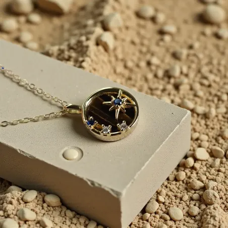 Collier Étoile Oeil de Tigre – Protection & Confiance – Argent Plaqué Or