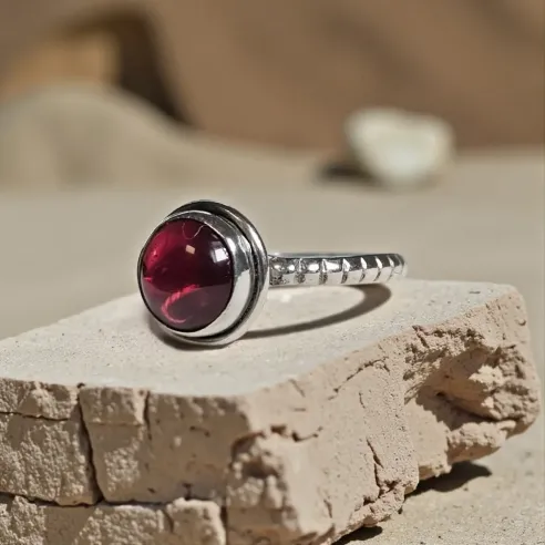 Bague Nimé Grenat – Force Intérieure & Vitalité Émotionnelle