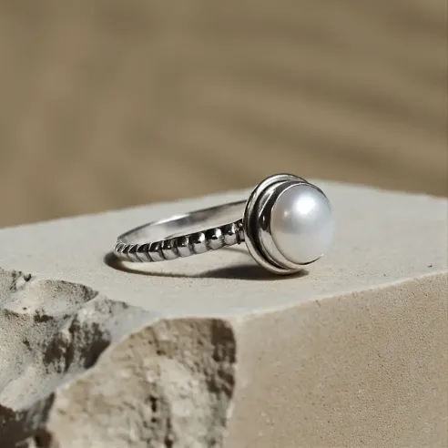 Bague Nimé Perle – Intuition, Douceur & Féminin Sacré