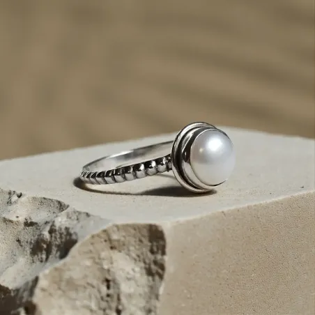 Bague Nimé Perle – Intuition, Douceur & Féminin Sacré