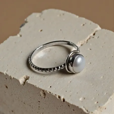 Bague Nimé Perle – Intuition, Douceur & Féminin Sacré