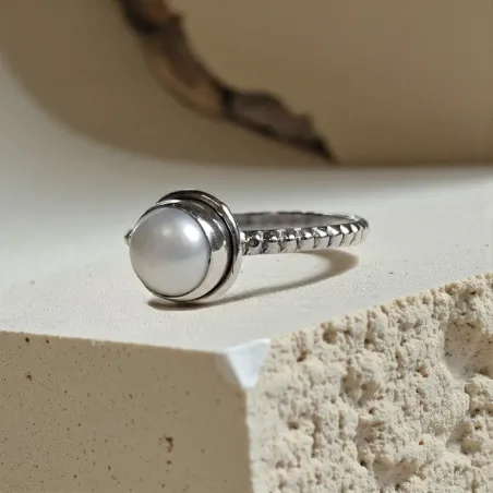 Bague Nimé Perle – Intuition, Douceur & Féminin Sacré