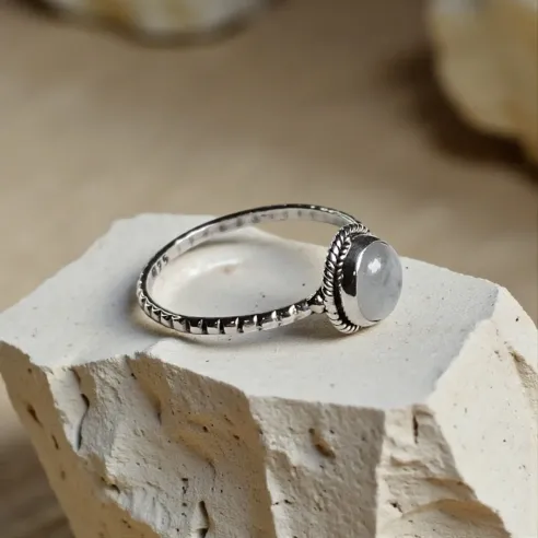 Bague Nimé Pierre de Lune – Intuition, Douceur & Connexion