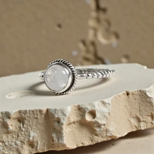 Bague Nimé Pierre de Lune – Intuition, Douceur & Connexion