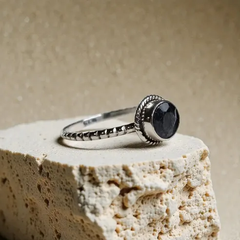 Bague Nimé Saphir – Sagesse, Concentration & Clarté Mentale