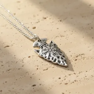 Collier Viking Rune Flèche - force et résilience