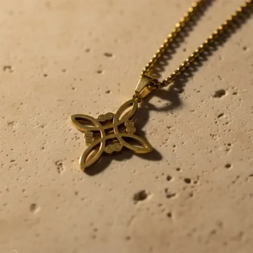 Collier Nœud de Sorcière celtique – Protection ésotérique & force