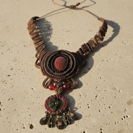 Collier macramé jaspe rouge – Bijou artisanal pierre naturelle