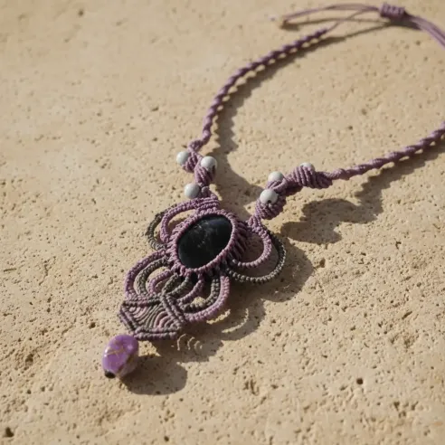 Collier macramé améthyste – Bijou artisanal pierre naturelle