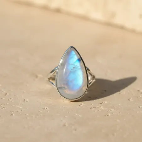 Bague Aelina Pierre de Lune – Bague agt intuition & féminin