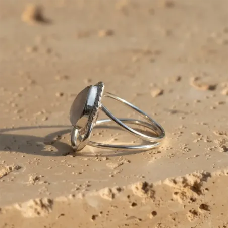 Bague Luna en Pierre de Lune – Lune & Pierre de Lune