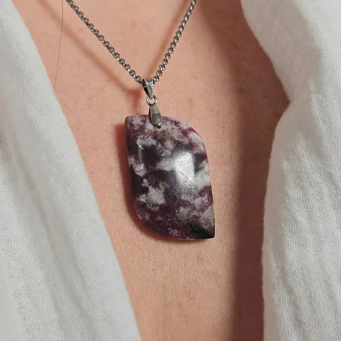Pendentif Tourmaline Rose Argent – amour et douceur du cœur