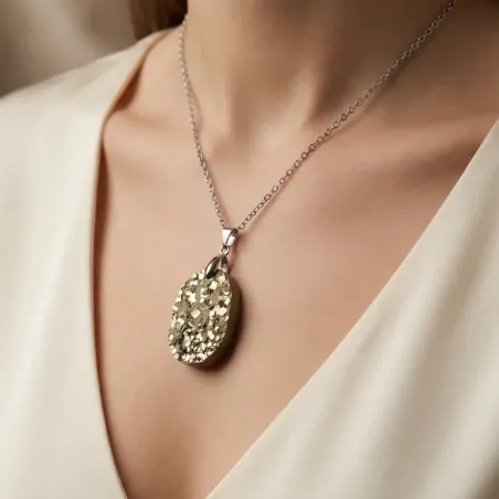 Pendentif Aureon Pyrite Drusy – Solaire & Bouclier Énergie