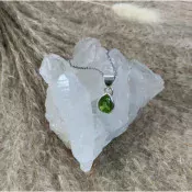 Pendentif pierre montée